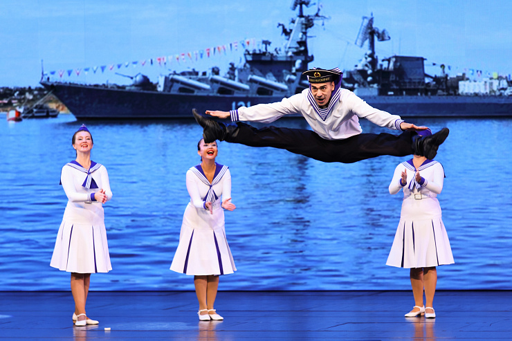 Долгие репетиции, томительное волнение и восторг от проделанной работы!