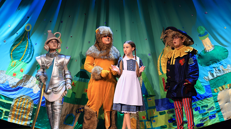 Образцовый художественный коллектив детская театральная студия «Фантазёры»