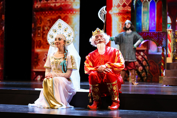 В дни новогодних праздников зрителям было представлено яркое театрализованное представление «Конёк-Горбунок», созданное по мотивам известной сказки Петра Ершова