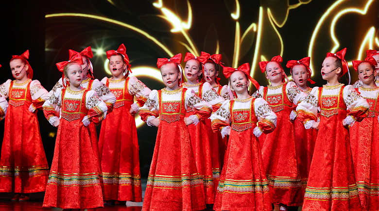 Образцовый художественный коллектив ансамбль русской народной песни «Конфетки-бараночки»