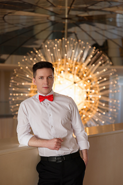 Александр  Рогожников