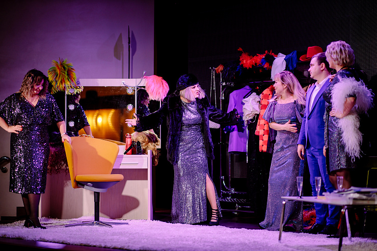 «Сейчас – это всё, что у тебя есть», или пьеса о потерянном времени